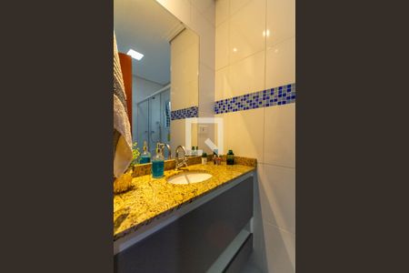 Apartamento à venda com 138m², 3 quartos e 2 vagas Apartamento à venda com 138m², 3 quartos e 2 vagasBanheiro da Suíte 2