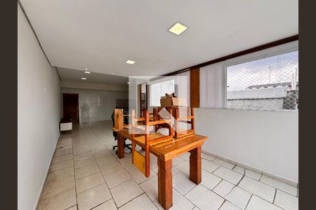 Apartamento à venda com 220m², 3 quartos e 2 vagasCobertura
