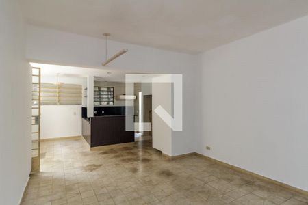 Casa à venda com 400m², 3 quartos e sem vaga Casa à venda com 400m², 3 quartos e sem vagaCozinha