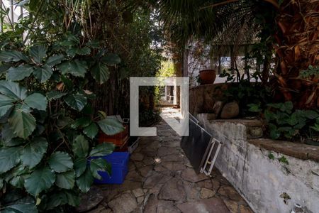 Casa à venda com 400m², 3 quartos e sem vaga Casa à venda com 400m², 3 quartos e sem vagaGaragem