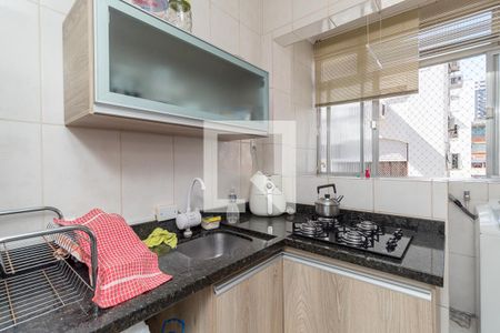 Apartamento à venda com 77m², 2 quartos e sem vagaCozinha