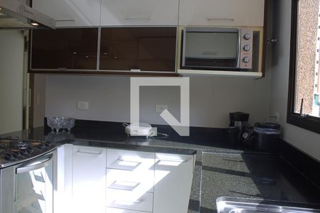 Apartamento para alugar com 365m², 3 quartos e 3 vagas Apartamento para alugar com 365m², 3 quartos e 3 vagasCozinha