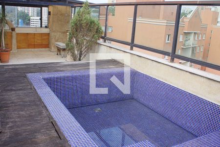 Apartamento para alugar com 365m², 3 quartos e 3 vagas Apartamento para alugar com 365m², 3 quartos e 3 vagasTerraço