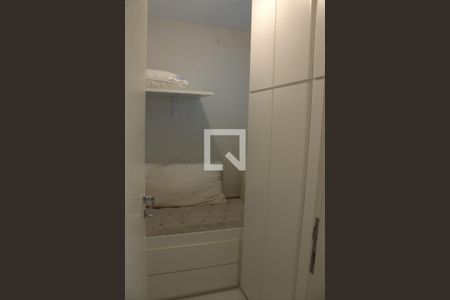 Apartamento para alugar com 365m², 3 quartos e 3 vagas Apartamento para alugar com 365m², 3 quartos e 3 vagasQuarto de Serviço