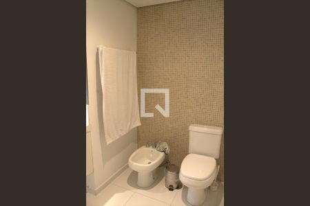 Apartamento para alugar com 365m², 3 quartos e 3 vagas Apartamento para alugar com 365m², 3 quartos e 3 vagasBanheiro 3