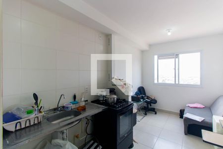 Sala/Cozinha de apartamento para alugar com 1 quarto, 32m² em Jardim Planalto, São Paulo