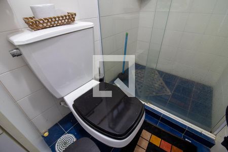 Casa à venda com 280m², 4 quartos e 4 vagasBanheiro Social