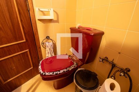 Casa à venda com 280m², 4 quartos e 4 vagasBanheiro da Suíte