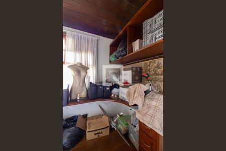 Casa à venda com 280m², 4 quartos e 4 vagasÁrea de Serviço