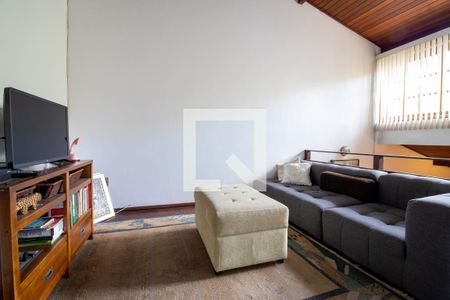 Casa à venda com 280m², 4 quartos e 4 vagasSala