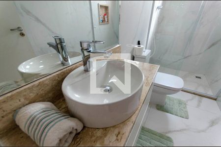 Casa à venda com 420m², 3 quartos e 3 vagas Casa à venda com 420m², 3 quartos e 3 vagasBanheiro 1