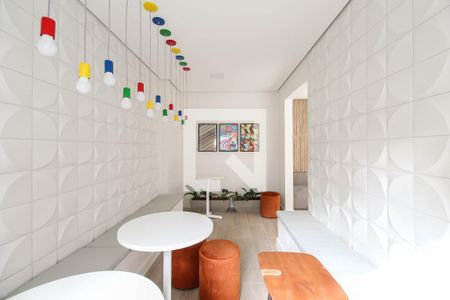 Apartamento à venda com 35m², 2 quartos e sem vagaÁrea comum