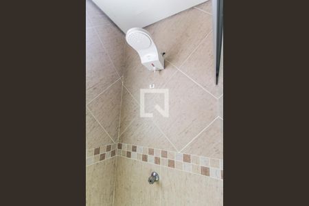 Apartamento para alugar com 57m², 2 quartos e 1 vagaDetalhe do banheiro