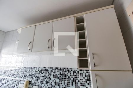 Apartamento para alugar com 57m², 2 quartos e 1 vagaDetalhe da cozinha