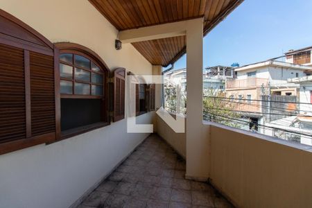 Sacada de casa para alugar com 3 quartos, 100m² em Jardim Ataliba Leonel, São Paulo