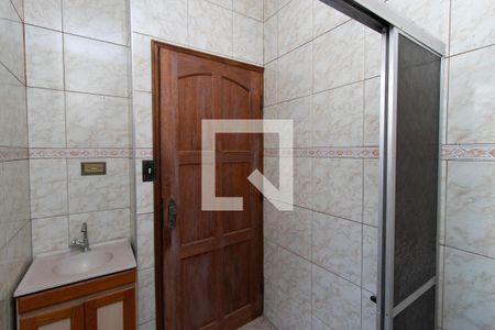 Casa para alugar com 100m², 3 quartos e 4 vagasBanheiro