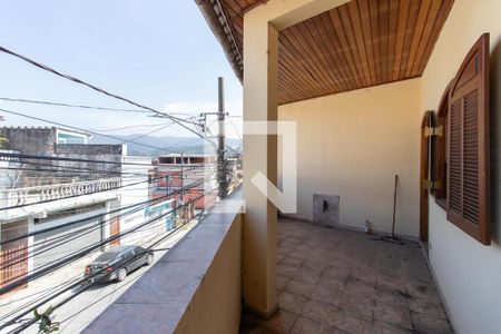 Sacada de casa para alugar com 3 quartos, 100m² em Jardim Ataliba Leonel, São Paulo