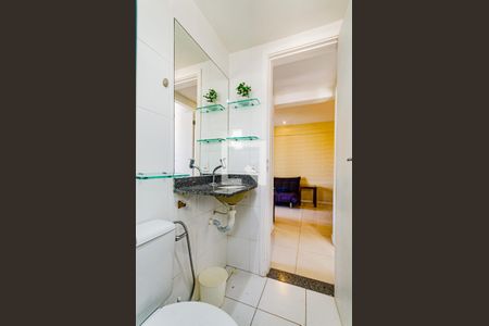 Apartamento para alugar com 55m², 2 quartos e 1 vaga Apartamento para alugar com 55m², 2 quartos e 1 vagaBanheiro Corredor