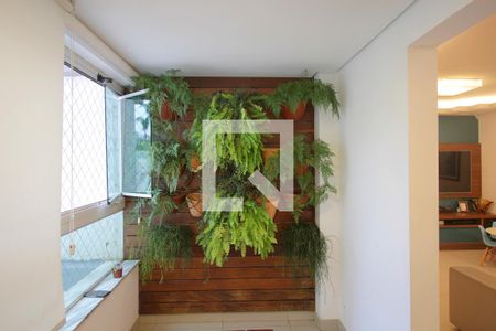 Varanda coberta de apartamento à venda com 4 quartos, 102m² em Sion, Belo Horizonte