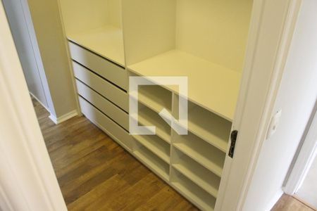 Apartamento à venda com 110m², 3 quartos e 1 vagaCloset da suíte