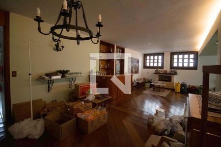 Sala de casa à venda com 4 quartos, 400m² em Paraíso, São Paulo