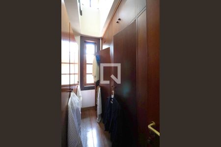 Casa à venda com 400m², 4 quartos e 3 vagasCloset da suíte 1