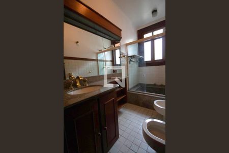 Casa à venda com 400m², 4 quartos e 3 vagasBanheiro da Suíte 3