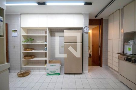 Casa à venda com 400m², 4 quartos e 3 vagasCozinha