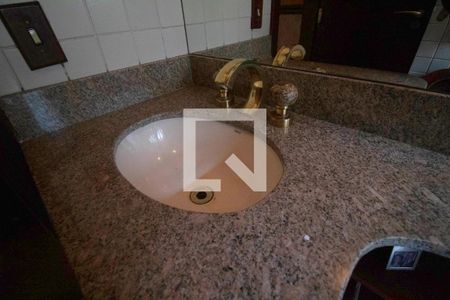 Casa à venda com 400m², 4 quartos e 3 vagasBanheiro da Suíte 3