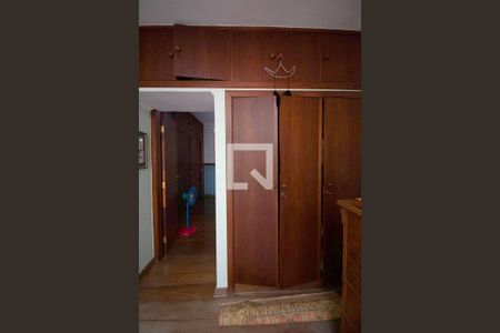 Casa à venda com 400m², 4 quartos e 3 vagasCorredor