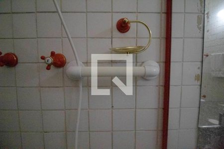 Casa à venda com 400m², 4 quartos e 3 vagasBanheiro da Suíte 2