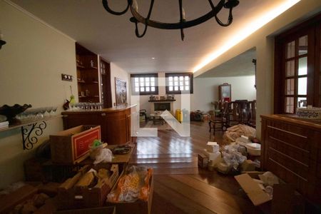 Sala de casa à venda com 4 quartos, 400m² em Paraíso, São Paulo