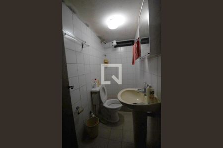 Casa à venda com 400m², 4 quartos e 3 vagasBanheiro de Serviço