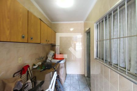 Casa à venda com 100m², 4 quartos e 2 vagas Casa à venda com 100m², 4 quartos e 2 vagasÁrea de Serviço