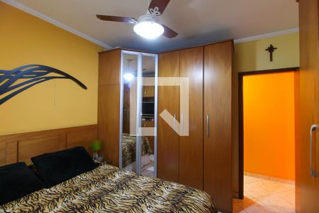 Casa à venda com 100m², 4 quartos e 2 vagas Casa à venda com 100m², 4 quartos e 2 vagasQuarto 4