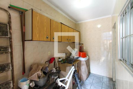 Casa à venda com 100m², 4 quartos e 2 vagas Casa à venda com 100m², 4 quartos e 2 vagasÁrea de Serviço