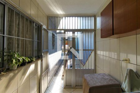 Casa à venda com 100m², 4 quartos e 2 vagas Casa à venda com 100m², 4 quartos e 2 vagasÁrea de Serviço