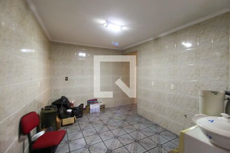 Casa à venda com 100m², 4 quartos e 2 vagas Casa à venda com 100m², 4 quartos e 2 vagasCozinha