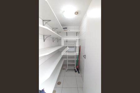 Apartamento para alugar com 83m², 3 quartos e 2 vagas Apartamento para alugar com 83m², 3 quartos e 2 vagasDespensa