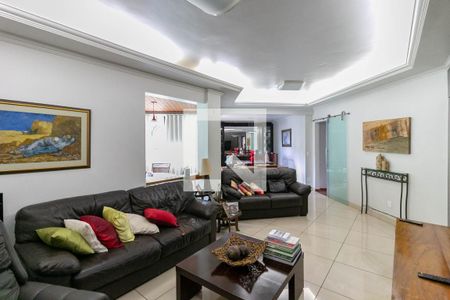 Sala de apartamento para alugar com 4 quartos, 130m² em Buritis, Belo Horizonte