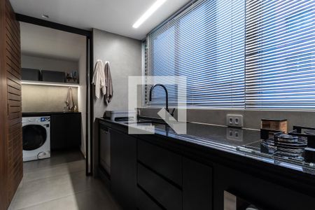 Cozinha de apartamento à venda com 2 quartos, 170m² em Cerqueira César, São Paulo