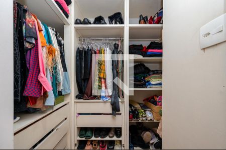 Apartamento à venda com 136m², 3 quartos e 2 vagasSuíte - Closet