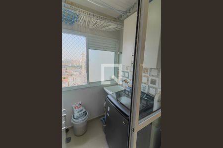 Apartamento para alugar com 65m², 2 quartos e 2 vagasCozinha e Lavanderia