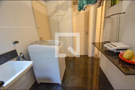 Apartamento à venda com 137m², 4 quartos e 2 vagasArea de serviço