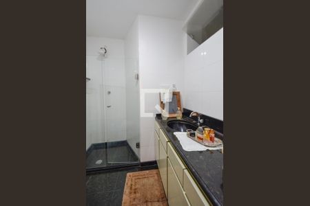 Apartamento à venda com 137m², 4 quartos e 2 vagasBanheiro social