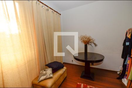 Apartamento à venda com 137m², 4 quartos e 2 vagasQuarto2