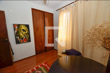 Apartamento à venda com 137m², 4 quartos e 2 vagasQuarto2