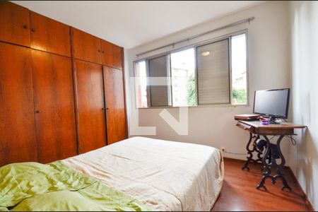 Apartamento à venda com 137m², 4 quartos e 2 vagasQuarto4