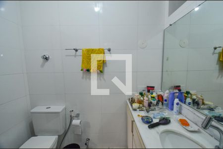 Apartamento à venda com 137m², 4 quartos e 2 vagasBanheiro suite