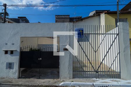 Casa à venda com 70m², 1 quarto e 1 vaga Casa à venda com 70m², 1 quarto e 1 vagaFachada